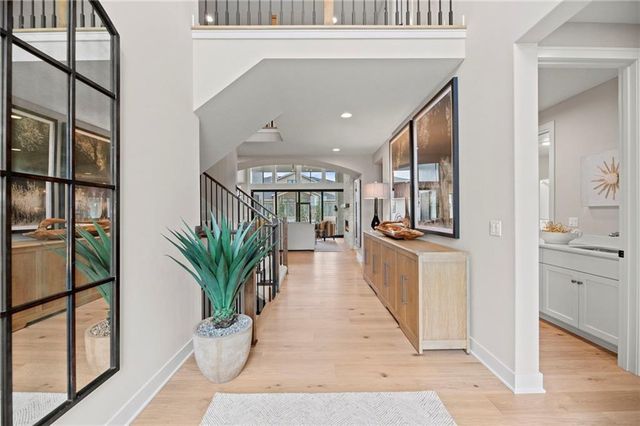 17601 Knox Street, Overland Park, KS 66221
