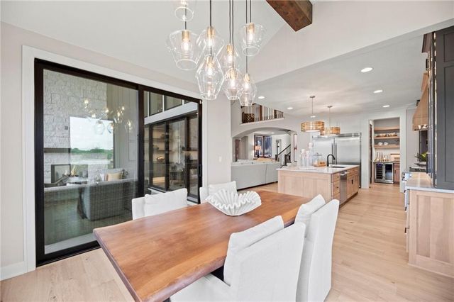 17601 Knox Street, Overland Park, KS 66221