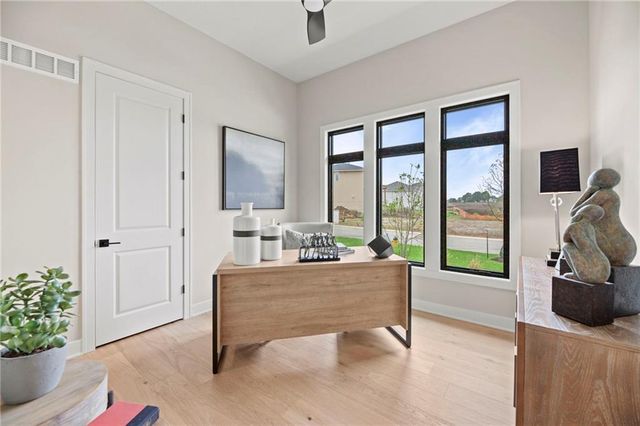 17601 Knox Street, Overland Park, KS 66221