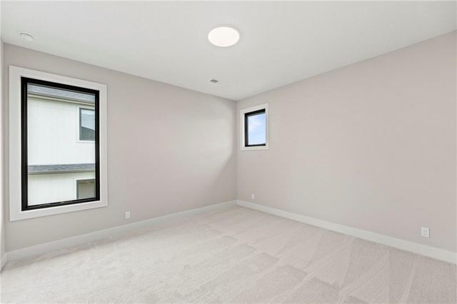 17601 Knox Street, Overland Park, KS 66221