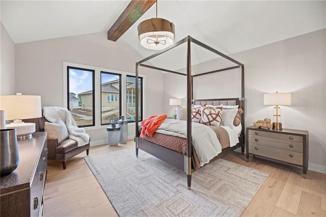 17601 Knox Street, Overland Park, KS 66221