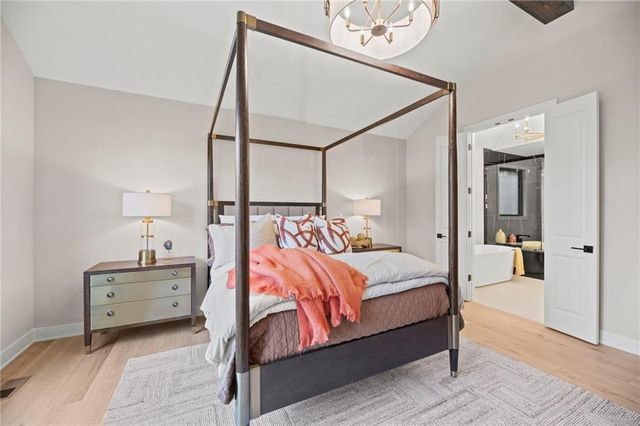 17601 Knox Street, Overland Park, KS 66221