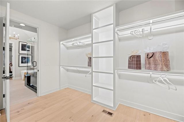 17601 Knox Street, Overland Park, KS 66221