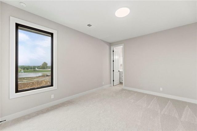 17601 Knox Street, Overland Park, KS 66221