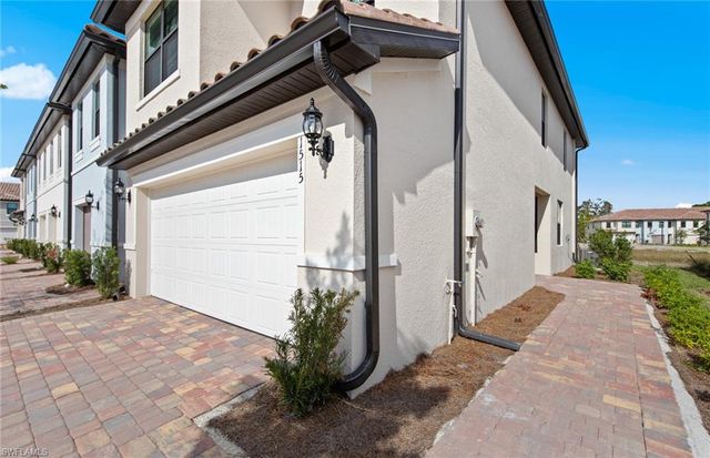 1697 Lake Jessup CIR, Cape Coral, FL 33909