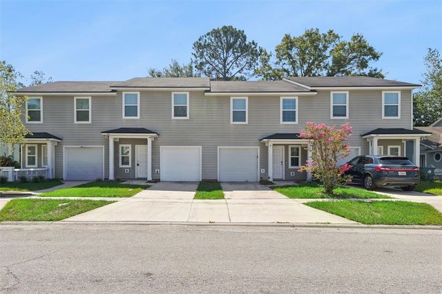 3551 RAIN FOREST DRIVE W, Jacksonville, FL 32277
