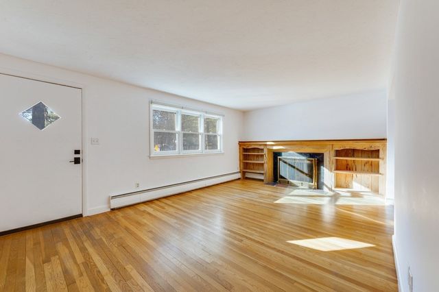 250 Hudson Rd, Sudbury, MA 01776