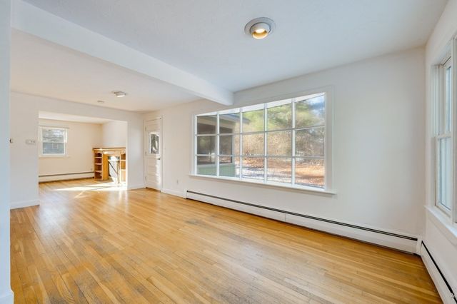 250 Hudson Rd, Sudbury, MA 01776