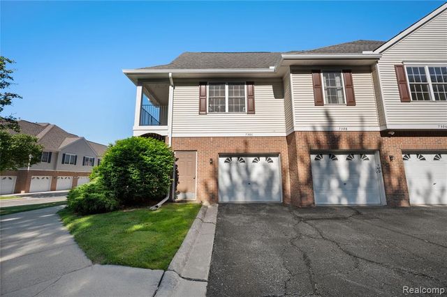 730 Amberly Drive C, Waterford, MI 48328