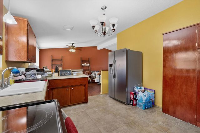 1128 Glorieta Street NE, Albuquerque, NM 87112