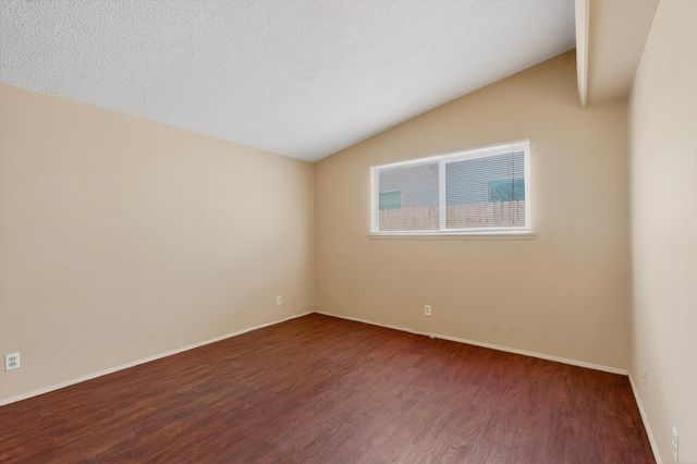 1128 Glorieta Street NE, Albuquerque, NM 87112