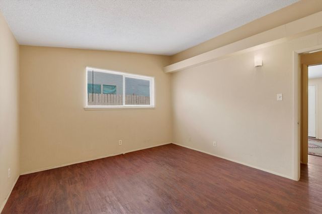 1128 Glorieta Street NE, Albuquerque, NM 87112
