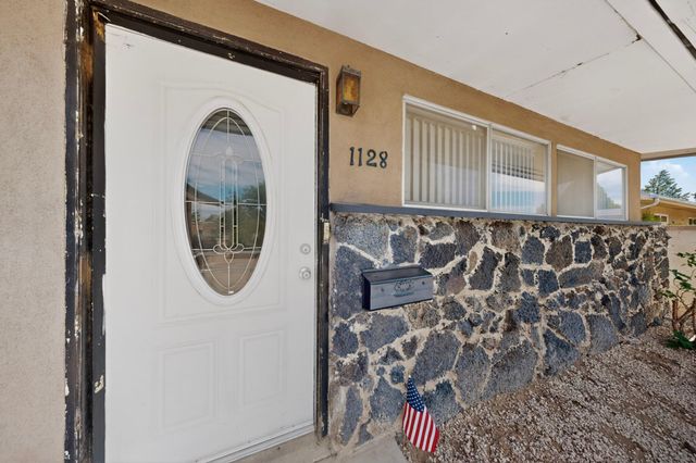 1128 Glorieta Street NE, Albuquerque, NM 87112