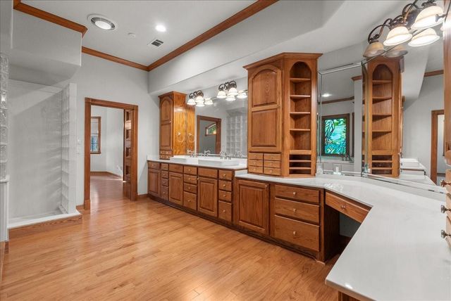 7306 Live Oak Circle, Alvin, TX 77511