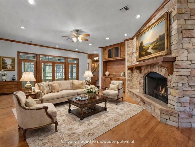 7306 Live Oak Circle, Alvin, TX 77511