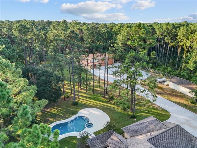 7306 Live Oak Circle, Alvin, TX 77511