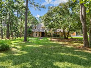 7306 Live Oak Circle, Alvin, TX 77511