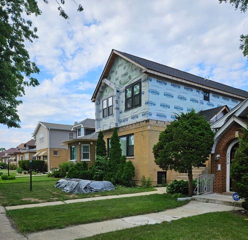 2035 S 11th Avenue, Maywood, IL 60153