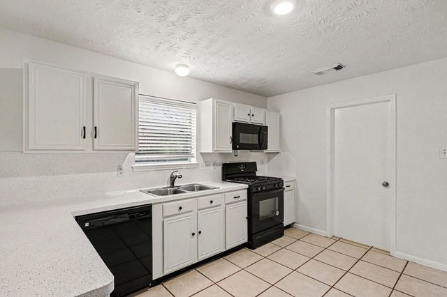 2811 Copra Lane, Houston, TX 77073