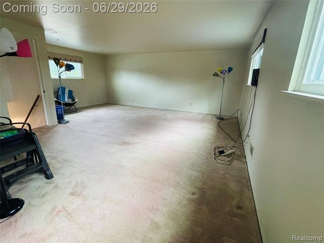 25562 Masch Avenue, Warren, MI 48091