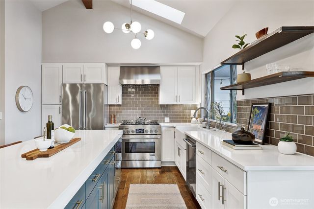 7710 57th Avenue NE, Seattle, WA 98115