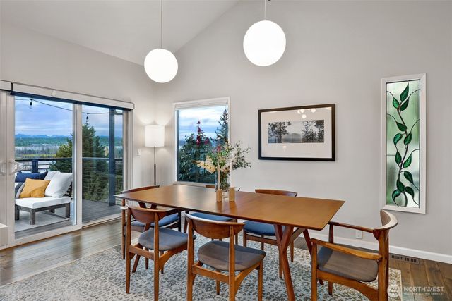 7710 57th Avenue NE, Seattle, WA 98115