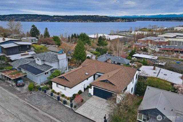 7710 57th Avenue NE, Seattle, WA 98115