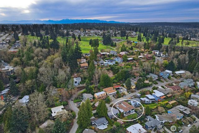 7710 57th Avenue NE, Seattle, WA 98115