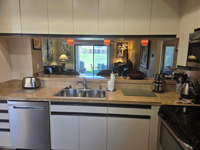 67368 Toltec Court, Cathedral City, CA 92234