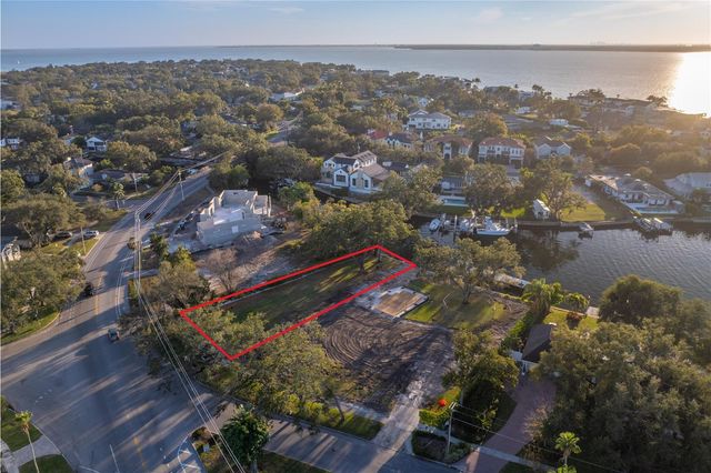 418 BLANCA AVENUE, Tampa, FL 33606