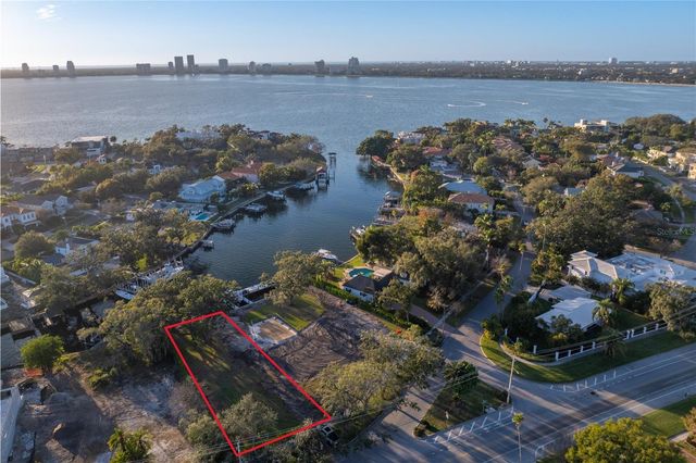418 BLANCA AVENUE, Tampa, FL 33606