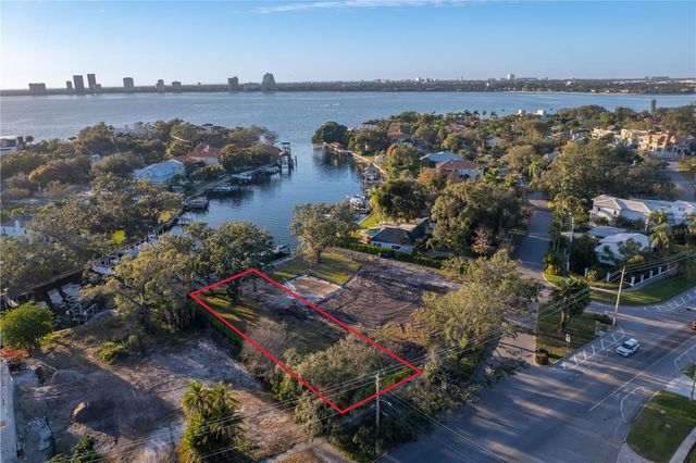 418 BLANCA AVENUE, Tampa, FL 33606