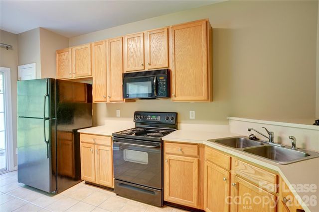 12411 Stratfield Place Circle, Pineville, NC 28134