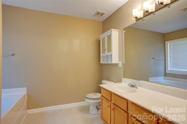 12411 Stratfield Place Circle, Pineville, NC 28134