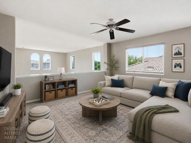 5560 Lackland Way, Sacramento, CA 95835