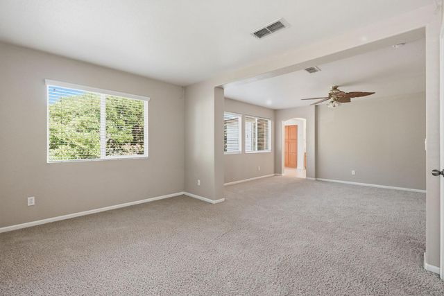 5560 Lackland Way, Sacramento, CA 95835