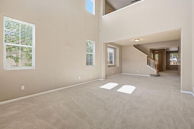 5560 Lackland Way, Sacramento, CA 95835
