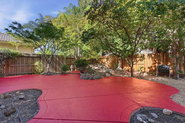 5560 Lackland Way, Sacramento, CA 95835