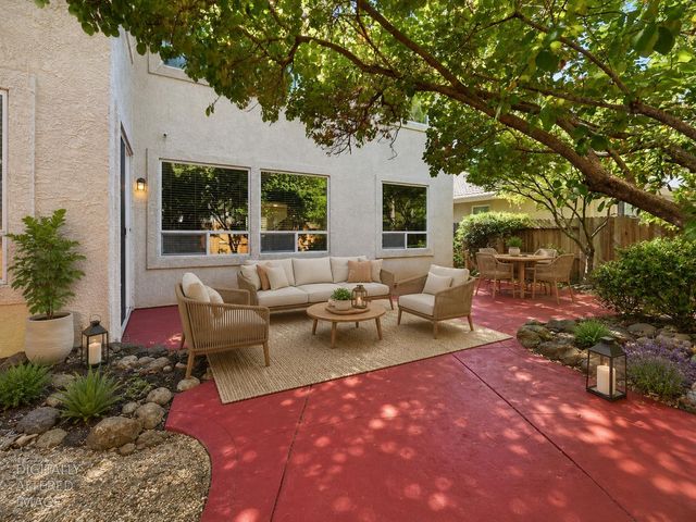 5560 Lackland Way, Sacramento, CA 95835