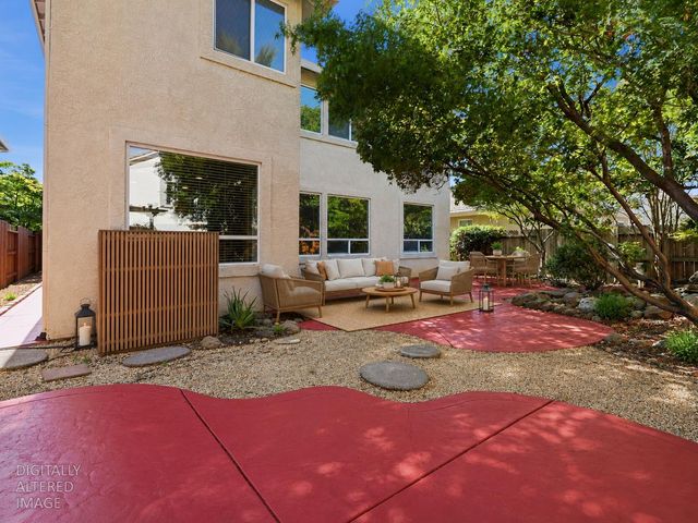 5560 Lackland Way, Sacramento, CA 95835