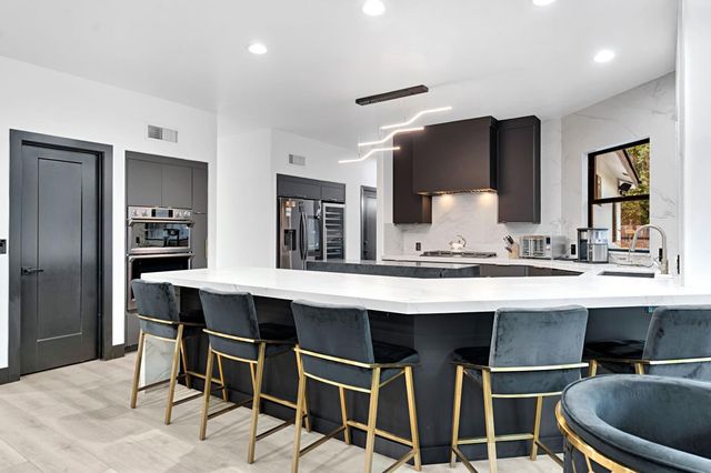 1292 E Valley Forge Drive, Fresno, CA 93720