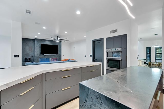 1292 E Valley Forge Drive, Fresno, CA 93720