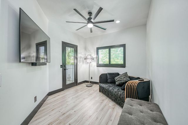 1292 E Valley Forge Drive, Fresno, CA 93720