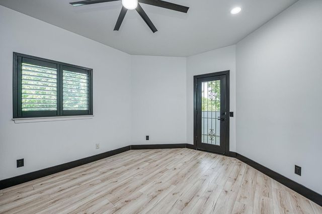1292 E Valley Forge Drive, Fresno, CA 93720