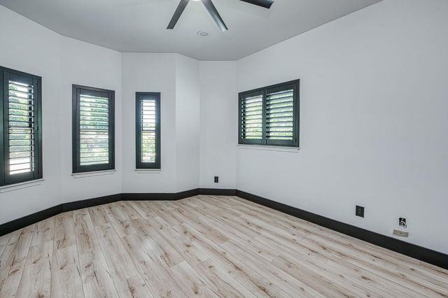 1292 E Valley Forge Drive, Fresno, CA 93720