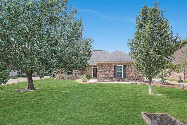 38199 Willow Lake East, Prairieville, LA 70769