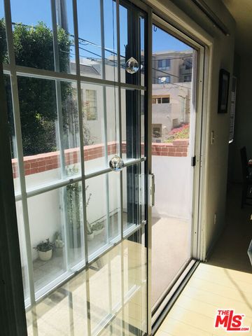 12205 GORHAM Avenue 12, Los Angeles, CA 90049