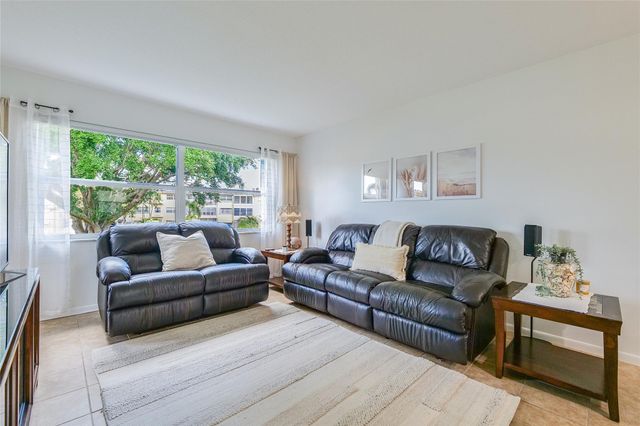 4421 NW 16th St 206-G, Lauderhill, FL 33313