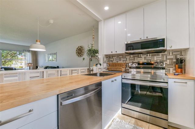 4421 NW 16th St 206-G, Lauderhill, FL 33313