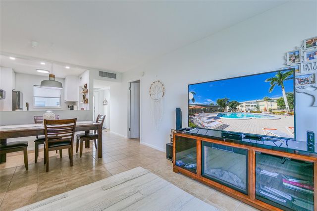 4421 NW 16th St 206-G, Lauderhill, FL 33313